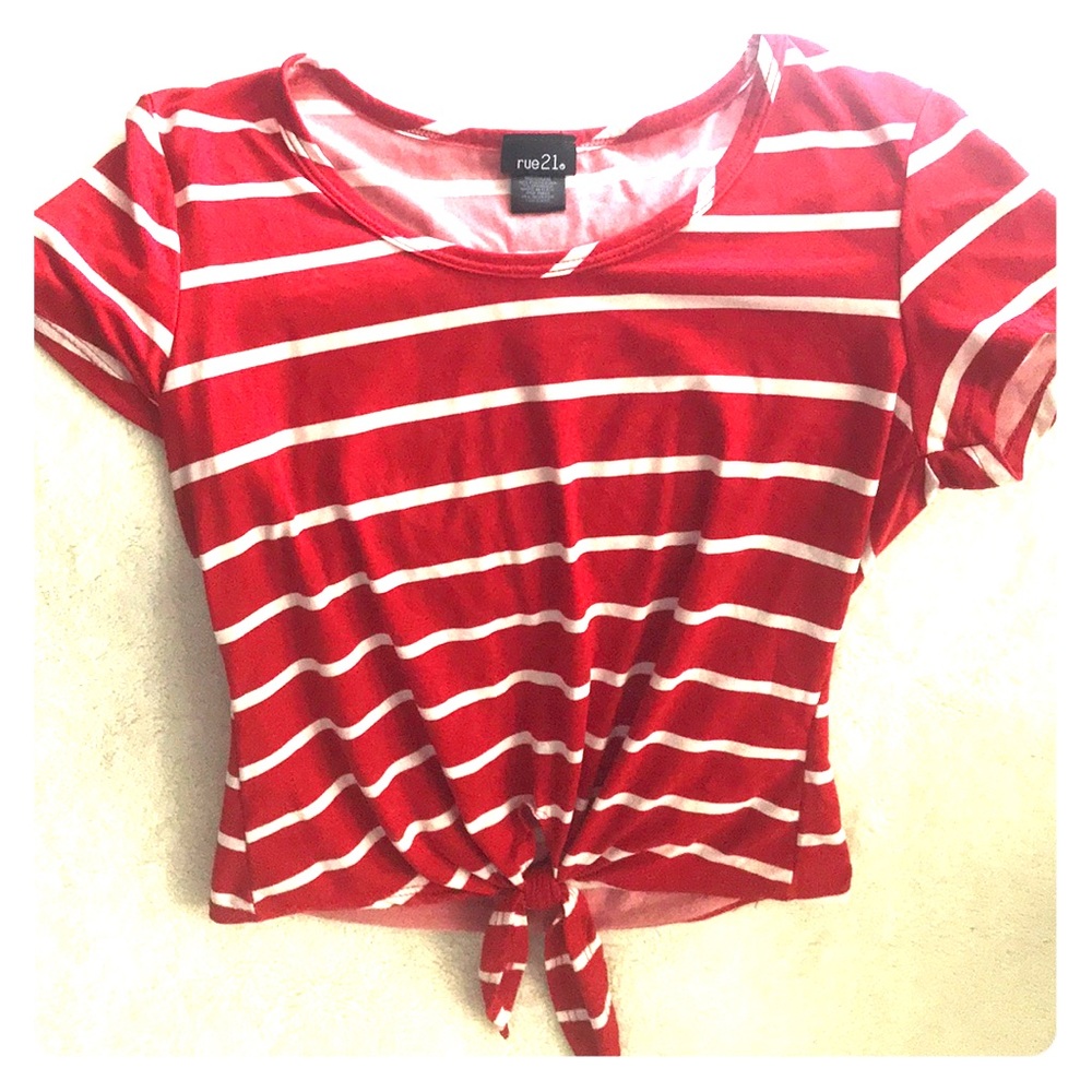 Crop top with tie
